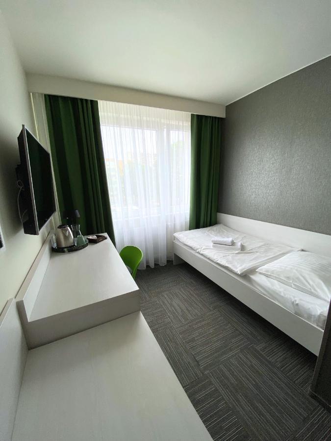 Jantar Hotel *